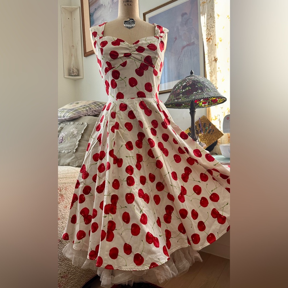 Ixia Cherry Print White Sweetheart Bust Midi Dress- size S - Picture 6 of 8